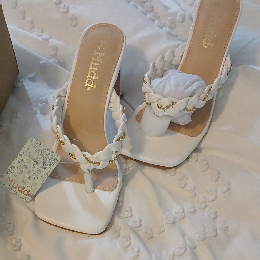 MUDD White and Gold Braided Heels